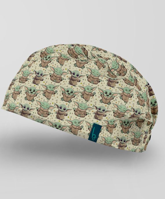 Pequeño, adorable y lleno de energía positiva. Este gorro quirúrgico combina comodidad y diseño en una pieza perfecta para iluminar tus jornadas médicas con un toque galáctico.