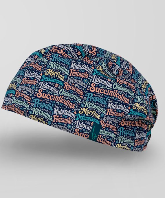 Dale color a cada procedimiento con Anestesia Neon, un gorro quirúrgico diseñado para quienes hacen de la precisión un arte. Su vibrante composición reúne los fármacos más emblemáticos de la anestesia en un diseño tipográfico lleno de energía y personalidad. Cómodo, ligero y perfecto para destacar dentro y fuera del quirófano.